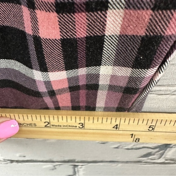 Torrid Pixie Skinny Studio Luxe Ponte High-Rise
Pant Pink Plaid Size 2R Stretch - Picture 9 of 10